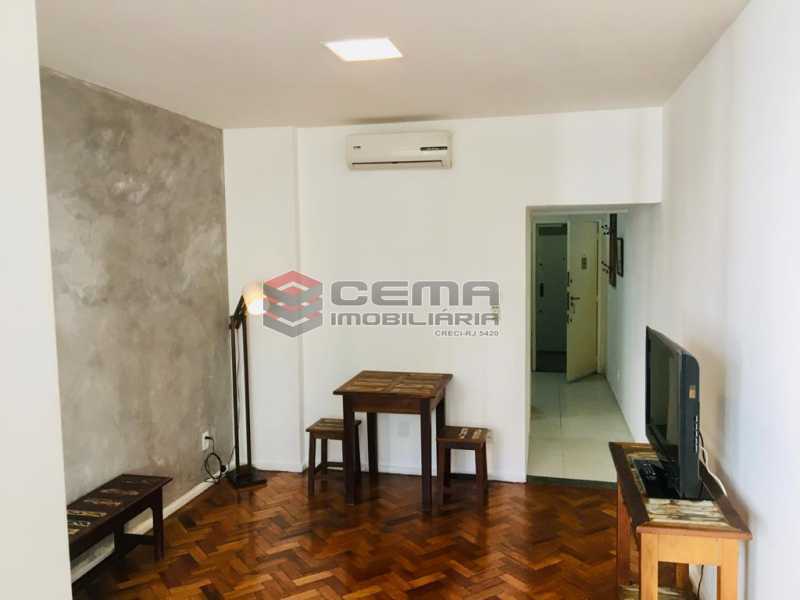 Conheça SALA. do imóvel - Excelente conjugado mobiliado em Copacabana - LAKI10449 - 4 SALA. - Excelente conjugado mobiliado em Copacabana - LAKI10449 - 4