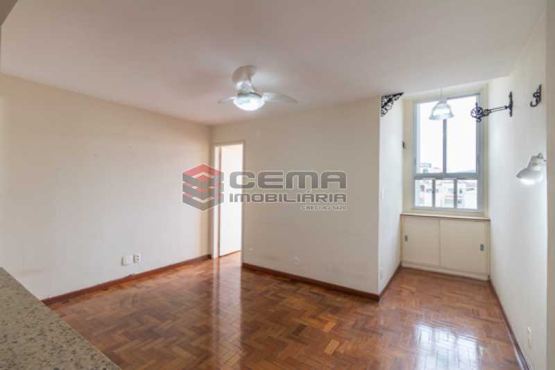 Conheça -4 do imóvel - Quarto e Sala com Dependência no Catete - LAAP13114 - 1 -4 - Quarto e Sala com Dependência no Catete - LAAP13114 - 1