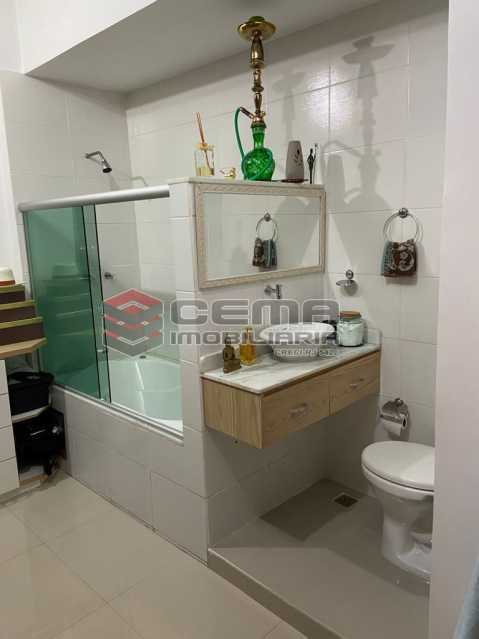 Conheça Banheiro suíte do imóvel - Apartamento 2 quartos para alugar Glória, Zona Sul RJ - R$ 2.500 - LAAP25601 - 14 Banheiro suíte - Apartamento 2 quartos para alugar Glória, Zona Sul RJ - R$ 2.500 - LAAP25601 - 14