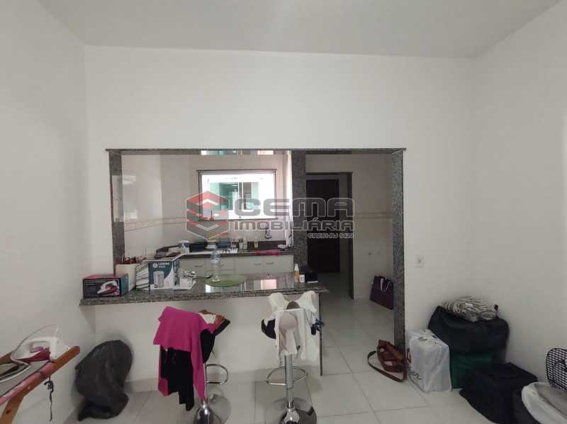Conheça 4 do imóvel - Kitnet/Conjugado 33m² à venda Catete, Zona Sul RJ - R$ 320.000 - LAKI10453 - 5 4 - Kitnet/Conjugado 33m² à venda Catete, Zona Sul RJ - R$ 320.000 - LAKI10453 - 5
