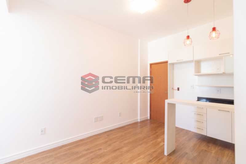 Conheça sala do imóvel - Excelente Apartamento Quarto e sala reformadíssimo no Flamengo - LAAP13125 - 6 sala - Excelente Apartamento Quarto e sala reformadíssimo no Flamengo - LAAP13125 - 6