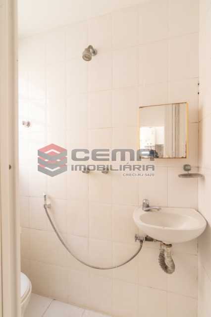 Conheça Banheiro de serviço do imóvel - Apartamento para alugar Rua Soares Cabral,Laranjeiras, Zona Sul RJ - R$ 2.900 - LAAP34748 - 25 Banheiro de serviço - Apartamento para alugar Rua Soares Cabral,Laranjeiras, Zona Sul RJ - R$ 2.900 - LAAP34748 - 25