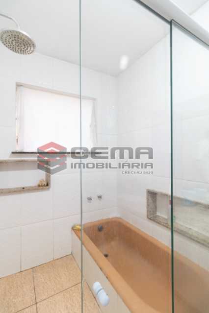 Conheça Banheiro social do imóvel - Apartamento 3 quartos para alugar Laranjeiras, Zona Sul RJ - R$ 3.200 - LAAP34776 - 15 Banheiro social - Apartamento 3 quartos para alugar Laranjeiras, Zona Sul RJ - R$ 3.200 - LAAP34776 - 15