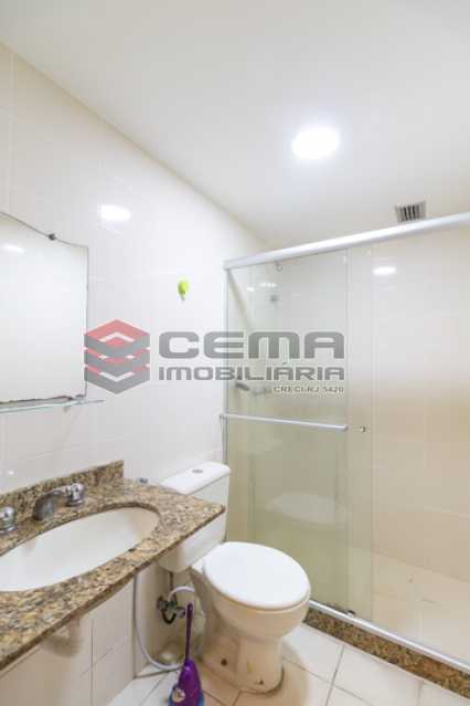 Conheça Banheiro social do imóvel - Apartamento 2 quartos para alugar Catete, Zona Sul RJ - R$ 3.000 - LAAP25627 - 15 Banheiro social - Apartamento 2 quartos para alugar Catete, Zona Sul RJ - R$ 3.000 - LAAP25627 - 15