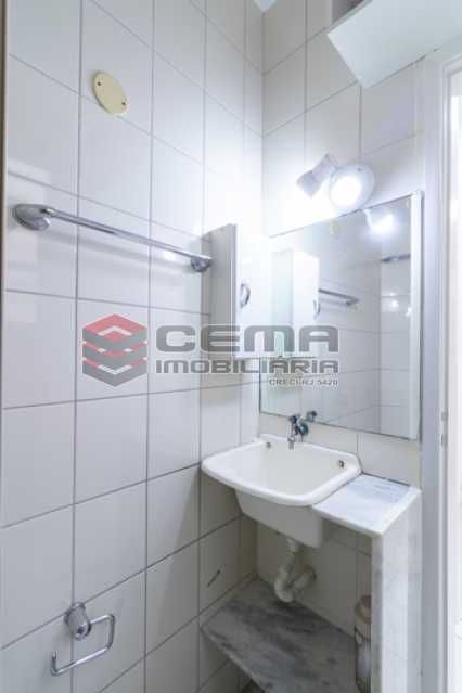 Conheça banheiro de serviço do imóvel - Excelente Apartamento 1 quarto e sala com dependência no Flamengo - LAAP13168 - 31 banheiro de serviço - Excelente Apartamento 1 quarto e sala com dependência no Flamengo - LAAP13168 - 31