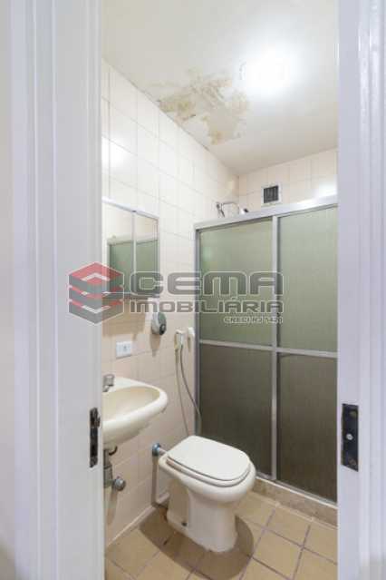 Conheça Banheiro serviço do imóvel - Apartamento 1 quarto à venda Botafogo, Zona Sul RJ - R$ 1.100.000 - LAAP13162 - 21 Banheiro serviço - Apartamento 1 quarto à venda Botafogo, Zona Sul RJ - R$ 1.100.000 - LAAP13162 - 21