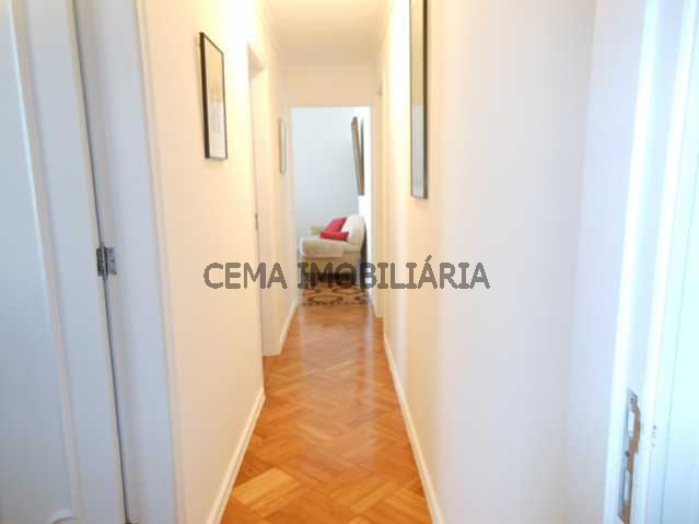 Conheça Corredentre os quartos do imóvel - Apartamento à venda Rua Almirante Tamandaré,Flamengo, Zona Sul RJ - R$ 1.047.000 - LA24251 - 6 Corredentre os quartos - Apartamento à venda Rua Almirante Tamandaré,Flamengo, Zona Sul RJ - R$ 1.047.000 - LA24251 - 6