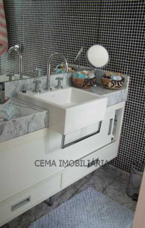 Conheça Banheiro do imóvel - Cobertura À Venda - Copacabana - Rio de Janeiro - RJ - LACO20012 - 17 Banheiro - Cobertura À Venda - Copacabana - Rio de Janeiro - RJ - LACO20012 - 17