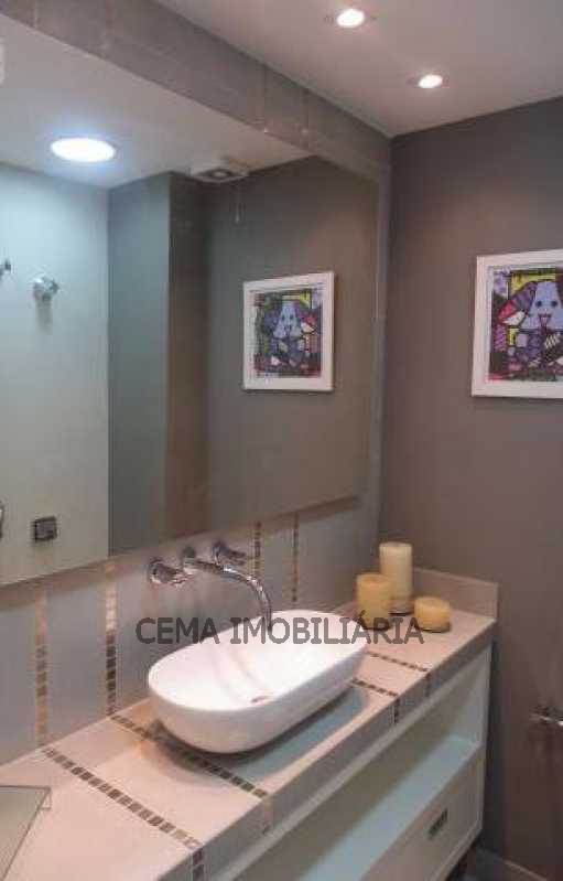 Conheça Banheiro Suíte do imóvel - Apartamento À Venda - Copacabana - Rio de Janeiro - RJ - LAAP30239 - 17 Banheiro Suíte - Apartamento À Venda - Copacabana - Rio de Janeiro - RJ - LAAP30239 - 17