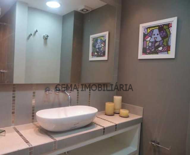 Conheça Banheiro Suíte do imóvel - Apartamento À Venda - Copacabana - Rio de Janeiro - RJ - LAAP30239 - 16 Banheiro Suíte - Apartamento À Venda - Copacabana - Rio de Janeiro - RJ - LAAP30239 - 16