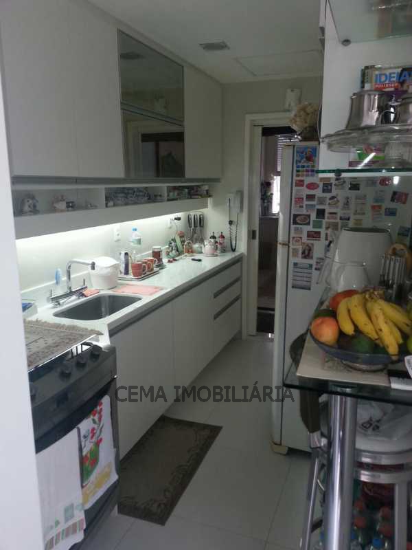 Conheça cozinha do imóvel - Apartamento 3 Quartos À Venda Laranjeiras, Zona Sul RJ - R$ 1.050.000 - LAAP30332 - 14 cozinha - Apartamento 3 Quartos À Venda Laranjeiras, Zona Sul RJ - R$ 1.050.000 - LAAP30332 - 14