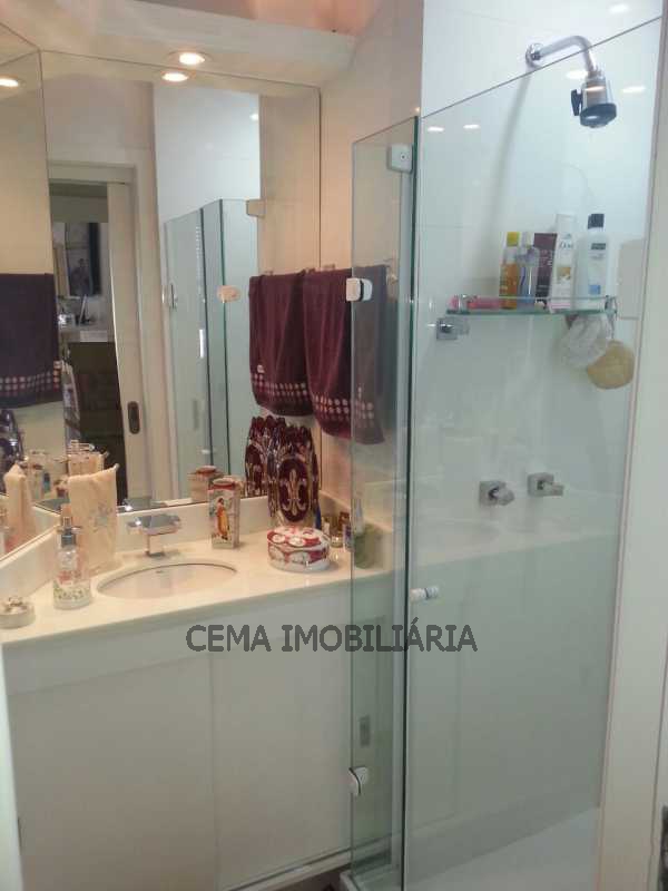 Conheça banheiro do imóvel - Apartamento 3 Quartos À Venda Laranjeiras, Zona Sul RJ - R$ 1.050.000 - LAAP30332 - 16 banheiro - Apartamento 3 Quartos À Venda Laranjeiras, Zona Sul RJ - R$ 1.050.000 - LAAP30332 - 16