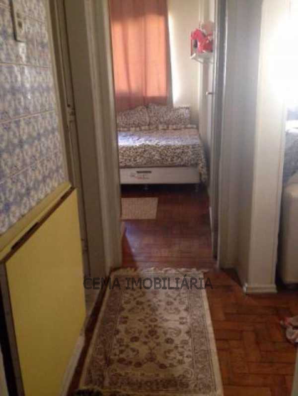 Conheça Circulação do imóvel - LAAP10306 VENDO APARTAMENTO QUARTO E SALA COPACABANA RJ Posto 3 - Quarto e Sala - Pronto para morar - LAAP10306 - 9 Circulação - LAAP10306 VENDO APARTAMENTO QUARTO E SALA COPACABANA RJ Posto 3 - Quarto e Sala - Pronto para morar - LAAP10306 - 9