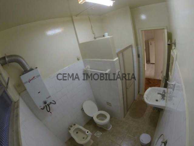 Conheça BANHEIRO do imóvel - Apartamento À Venda - Botafogo - Rio de Janeiro - RJ - LAAP30518 - 10 BANHEIRO - Apartamento À Venda - Botafogo - Rio de Janeiro - RJ - LAAP30518 - 10