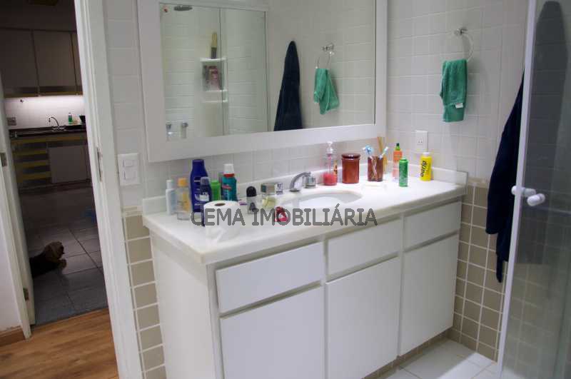Conheça banheiro do imóvel - Apartamento À Venda - Laranjeiras - Rio de Janeiro - RJ - LAAP30720 - 19 banheiro - Apartamento À Venda - Laranjeiras - Rio de Janeiro - RJ - LAAP30720 - 19