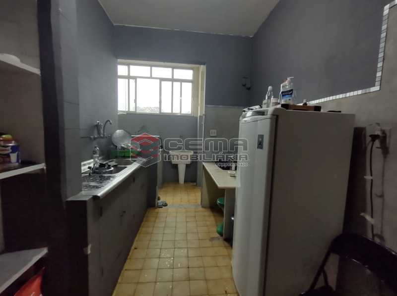 Conheça COZINHA do imóvel - Apartamento 3 quartos (com suite), Humaitá, Localização privilegiada, a 2 minutos da Lagoa, Jardim Botânico e Parque Laje. - LA33414 - 18 COZINHA - Apartamento 3 quartos (com suite), Humaitá, Localização privilegiada, a 2 minutos da Lagoa, Jardim Botânico e Parque Laje. - LA33414 - 18