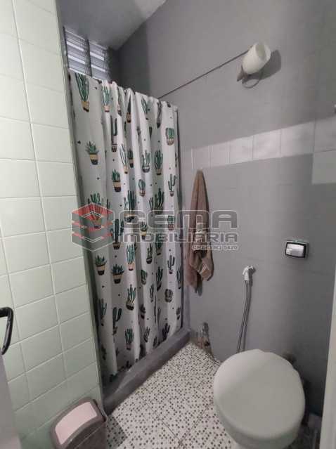 Conheça BANHEIRO SOCIAL do imóvel - Apartamento 3 quartos (com suite), Humaitá, Localização privilegiada, a 2 minutos da Lagoa, Jardim Botânico e Parque Laje. - LA33414 - 16 BANHEIRO SOCIAL - Apartamento 3 quartos (com suite), Humaitá, Localização privilegiada, a 2 minutos da Lagoa, Jardim Botânico e Parque Laje. - LA33414 - 16