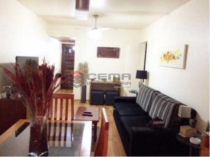Conheça Sala do imóvel - Excelente Sala e Quarto mais dependência revertida. Próximo ao metrô e comércio do Catete - LAAP10702 - 9 Sala - Excelente Sala e Quarto mais dependência revertida. Próximo ao metrô e comércio do Catete - LAAP10702 - 9