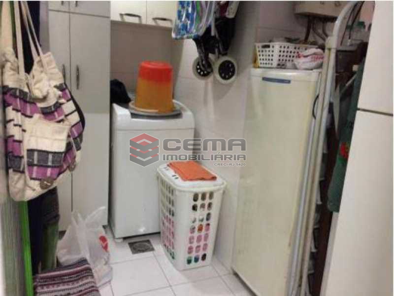 Conheça área do imóvel - Excelente Sala e Quarto mais dependência revertida. Próximo ao metrô e comércio do Catete - LAAP10702 - 20 área - Excelente Sala e Quarto mais dependência revertida. Próximo ao metrô e comércio do Catete - LAAP10702 - 20
