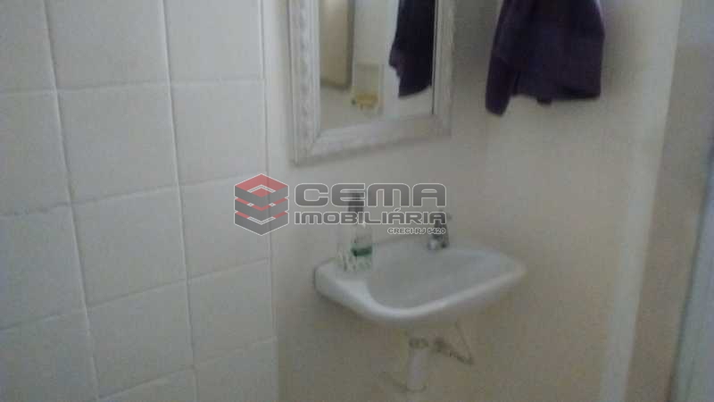 Conheça 1 banheiro do imóvel - Casa 7 quartos à venda Flamengo, Zona Sul RJ - R$ 2.600.000 - LACA70008 - 8 1 banheiro - Casa 7 quartos à venda Flamengo, Zona Sul RJ - R$ 2.600.000 - LACA70008 - 8