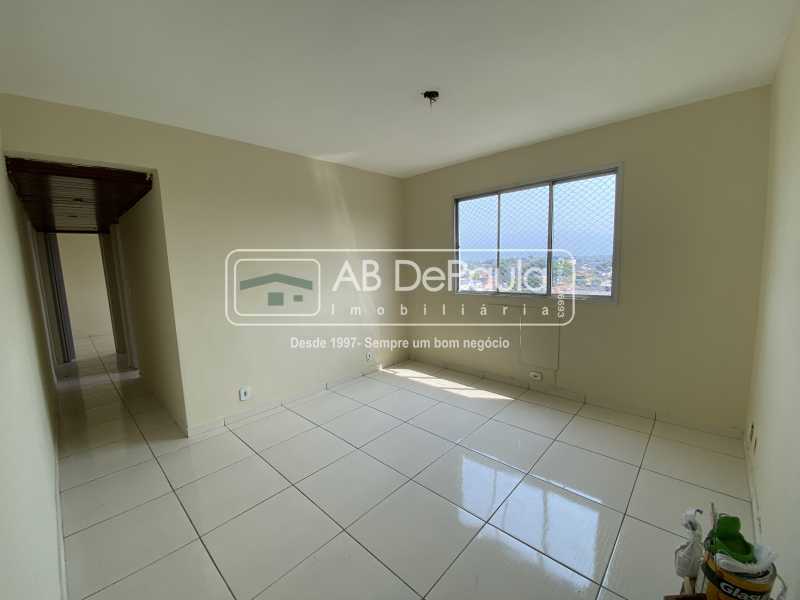 Conheça SALA do imóvel - REALENGO - EXCELENTE Apartamento Reformadíssimo - ABAP20339 - 5 SALA - REALENGO - EXCELENTE Apartamento Reformadíssimo - ABAP20339 - 5