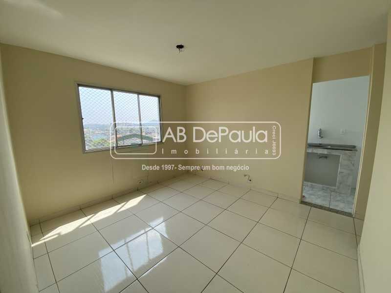 Conheça SALA do imóvel - REALENGO - EXCELENTE Apartamento Reformadíssimo - ABAP20339 - 3 SALA - REALENGO - EXCELENTE Apartamento Reformadíssimo - ABAP20339 - 3