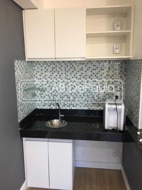 Conheça PHOTO-2019-07-16-16-03-43 1 do imóvel - CONDOMÍNIO PORTO ATLÂNTICO LESTE. Excelente Sala Comercial com 68m2, Banheiro e Copa, 01 vaga na garagem. - ABSL00007 - 4 PHOTO-2019-07-16-16-03-43 1 - CONDOMÍNIO PORTO ATLÂNTICO LESTE. Excelente Sala Comercial com 68m2, Banheiro e Copa, 01 vaga na garagem. - ABSL00007 - 4