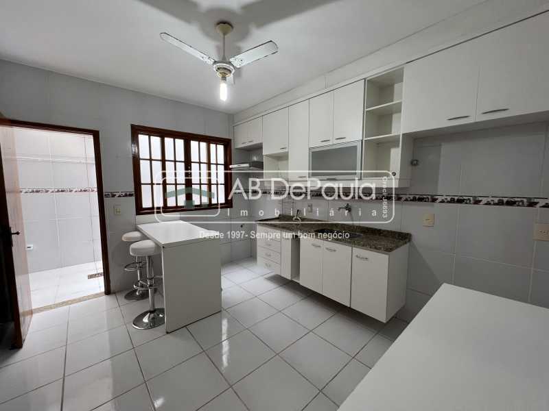 Conheça COZINHA do imóvel - ALUGA EM SULACAP - CASA DUPLEX COM 03 QUARTOS - ABCA30122 - 8 COZINHA - ALUGA EM SULACAP - CASA DUPLEX COM 03 QUARTOS - ABCA30122 - 8