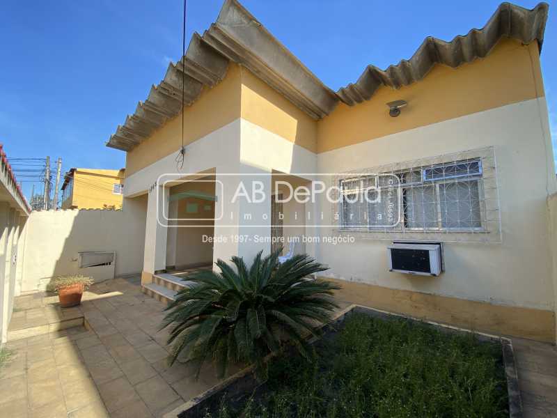 Conheça FRENTE do imóvel - REALENGO - Excelente CASA LINEAR com amplo terreno. Composta por: ampla sala, 03 dormitórios - ABCA30140 - 1 FRENTE - REALENGO - Excelente CASA LINEAR com amplo terreno. Composta por: ampla sala, 03 dormitórios - ABCA30140 - 1