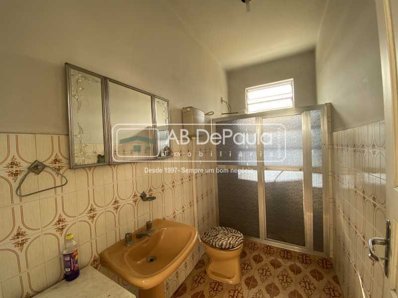 Conheça BANHEIRO DE SERVIÇO do imóvel - REALENGO - Excelente CASA LINEAR com amplo terreno. Composta por: ampla sala, 03 dormitórios - ABCA30140 - 22 BANHEIRO DE SERVIÇO - REALENGO - Excelente CASA LINEAR com amplo terreno. Composta por: ampla sala, 03 dormitórios - ABCA30140 - 22