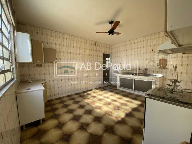 Conheça COPA-COZINHA do imóvel - REALENGO - Excelente CASA LINEAR com amplo terreno. Composta por: ampla sala, 03 dormitórios - ABCA30140 - 18 COPA-COZINHA - REALENGO - Excelente CASA LINEAR com amplo terreno. Composta por: ampla sala, 03 dormitórios - ABCA30140 - 18