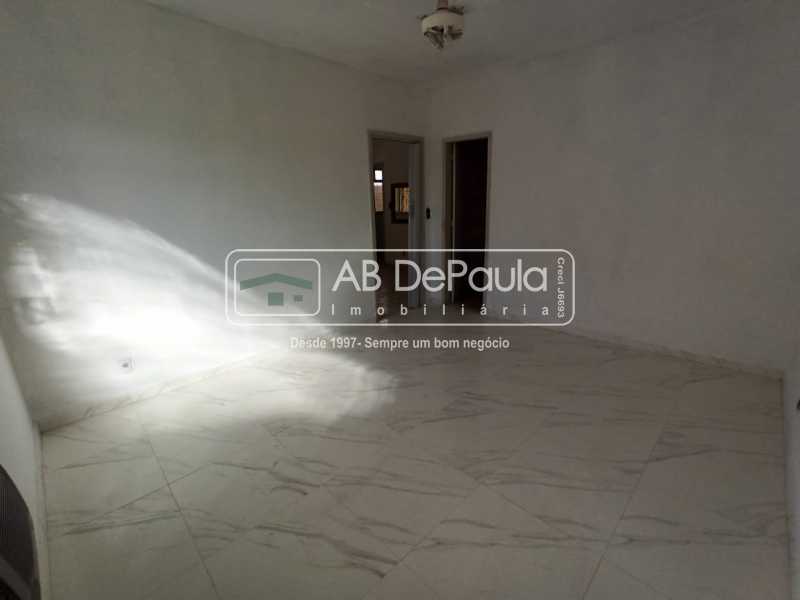 Conheça QUARTO SUÍTE 01 do imóvel - REALENGO - Excelente CASA LINEAR com amplo terreno. Composta por: ampla sala, 03 dormitórios - ABCA30140 - 10 QUARTO SUÍTE 01 - REALENGO - Excelente CASA LINEAR com amplo terreno. Composta por: ampla sala, 03 dormitórios - ABCA30140 - 10