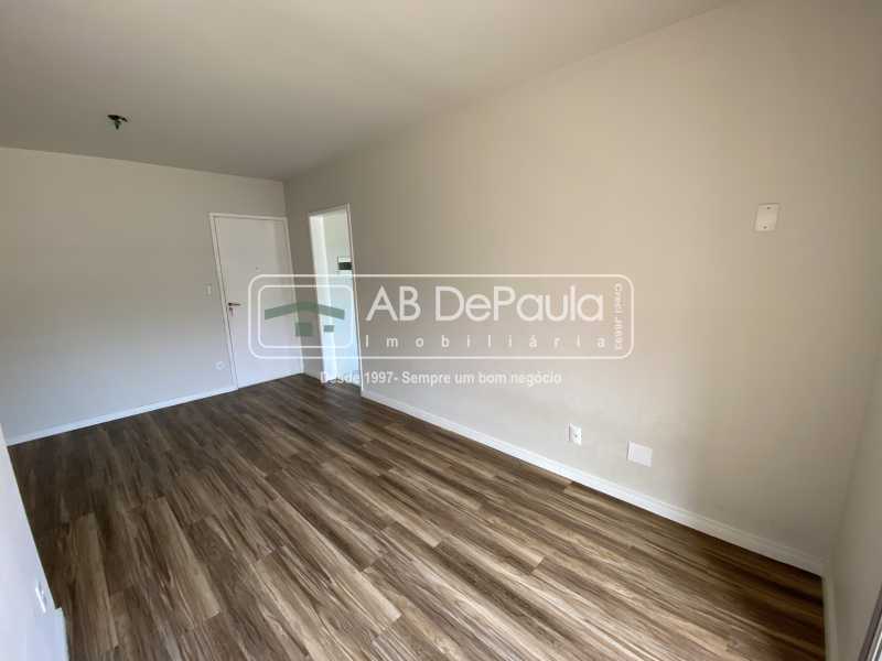 Conheça SALA do imóvel - PRAÇA SECA - RUA FLORIANÓPOLIS - Apartamento 3 Dormitórios (1 Suíte). - ABAP30117 - 5 SALA - PRAÇA SECA - RUA FLORIANÓPOLIS - Apartamento 3 Dormitórios (1 Suíte). - ABAP30117 - 5