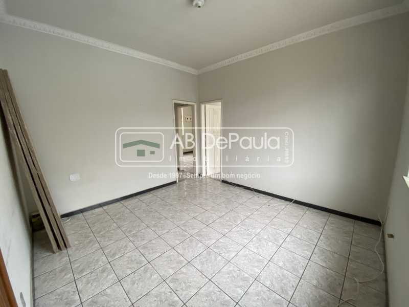 Conheça SALA do imóvel - VILA VALQUEIRE - APARTAMENTO 2 DORMITÓRIOS PARA VENDA ou ALUGUEL - ABAP20585 - 3 SALA - VILA VALQUEIRE - APARTAMENTO 2 DORMITÓRIOS PARA VENDA ou ALUGUEL - ABAP20585 - 3