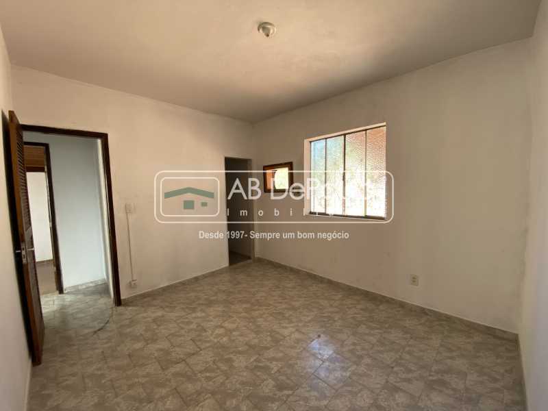 Conheça QUARTO 3 SUÍTE do imóvel - CASA DE FUNDOS PARA LOCAÇÃO EM SULACAP - ABCA30149 - 24 QUARTO 3 SUÍTE - CASA DE FUNDOS PARA LOCAÇÃO EM SULACAP - ABCA30149 - 24