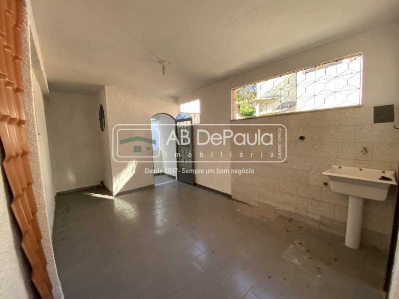 Conheça COPA E ÁREA DE SERVIÇO do imóvel - CASA DE FUNDOS PARA LOCAÇÃO EM SULACAP - ABCA30149 - 10 COPA E ÁREA DE SERVIÇO - CASA DE FUNDOS PARA LOCAÇÃO EM SULACAP - ABCA30149 - 10