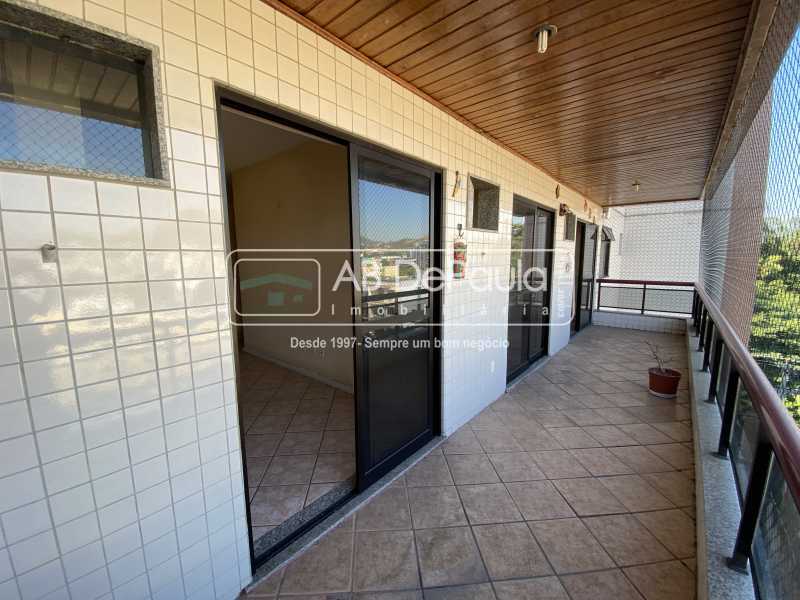 Conheça VARANDA do imóvel - VILA VALQUEIRE - Excelente Apartamento com 86m², JUNTINHO A PRAÇA SAIQUI - ABAP20597 - 6 VARANDA - VILA VALQUEIRE - Excelente Apartamento com 86m², JUNTINHO A PRAÇA SAIQUI - ABAP20597 - 6