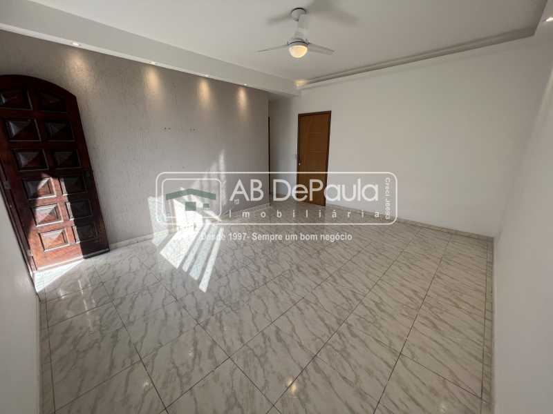 Conheça SALA do imóvel - ALUGA EM VILA VALQUEIRE APARTAMENTO COM 2 QUARTOS - ABAP20682 - 3 SALA - ALUGA EM VILA VALQUEIRE APARTAMENTO COM 2 QUARTOS - ABAP20682 - 3