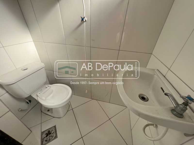 Conheça BANHEIRO DE SERVIÇO do imóvel - ALUGA APARTAMENTO - EM MADUREIRA - RUA DOMINGOS LOPES, 410 - ABAP20686 - 20 BANHEIRO DE SERVIÇO - ALUGA APARTAMENTO - EM MADUREIRA - RUA DOMINGOS LOPES, 410 - ABAP20686 - 20