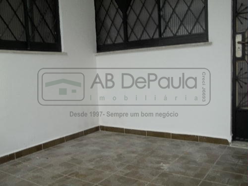 Conheça FOTO8 do imóvel - SULACAP - ACEITANDO FINANCIAMENTO BANCÁRIO. PRÓXIMO A PRAÇA DE SÃO JORGE. - SR20129 - 9 FOTO8 - SULACAP - ACEITANDO FINANCIAMENTO BANCÁRIO. PRÓXIMO A PRAÇA DE SÃO JORGE. - SR20129 - 9