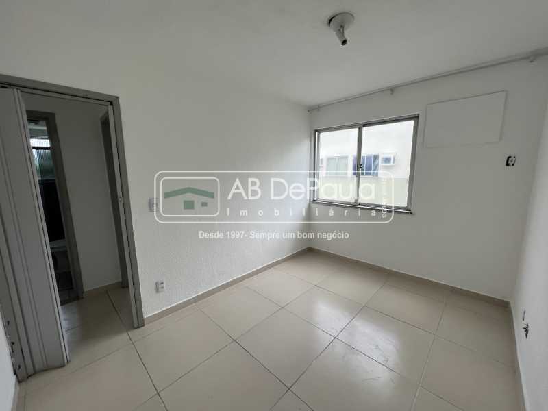 Conheça QUARTO 02 do imóvel - VENDE OU ALUGA - APARTAMENTO NO TERCEIRO ANDAR COM VARANDA - ABAP20020 - 15 QUARTO 02 - VENDE OU ALUGA - APARTAMENTO NO TERCEIRO ANDAR COM VARANDA - ABAP20020 - 15