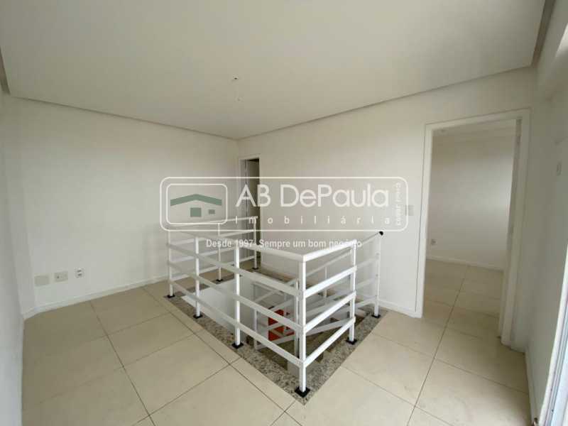 Conheça HALL 2º PAVIMENTO do imóvel - VILA VALQUEIRE - Linda Cobertura Duplex. Composta de 3 Quartos, sendo 2 suítes - ABCO30001 - 20 HALL 2º PAVIMENTO - VILA VALQUEIRE - Linda Cobertura Duplex. Composta de 3 Quartos, sendo 2 suítes - ABCO30001 - 20