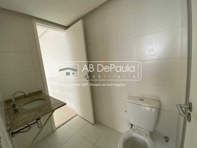 Conheça BANHEIRO CANADENSE do imóvel - VILA VALQUEIRE - Linda Cobertura Duplex. Composta de 3 Quartos, sendo 2 suítes - ABCO30001 - 23 BANHEIRO CANADENSE - VILA VALQUEIRE - Linda Cobertura Duplex. Composta de 3 Quartos, sendo 2 suítes - ABCO30001 - 23