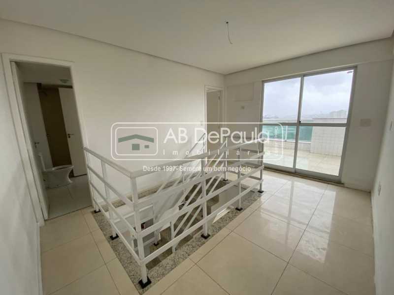 Conheça HALL 2º PAVIMENTO do imóvel - VILA VALQUEIRE - Linda Cobertura Duplex. Composta de 3 Quartos, sendo 2 suítes - ABCO30001 - 21 HALL 2º PAVIMENTO - VILA VALQUEIRE - Linda Cobertura Duplex. Composta de 3 Quartos, sendo 2 suítes - ABCO30001 - 21