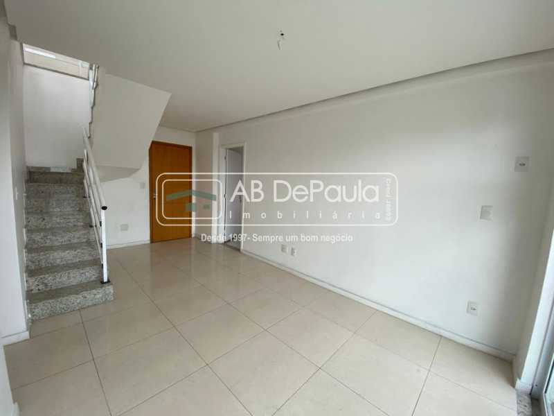 Conheça SALA do imóvel - VILA VALQUEIRE - Linda Cobertura Duplex. Composta de 3 Quartos, sendo 2 suítes - ABCO30001 - 7 SALA - VILA VALQUEIRE - Linda Cobertura Duplex. Composta de 3 Quartos, sendo 2 suítes - ABCO30001 - 7