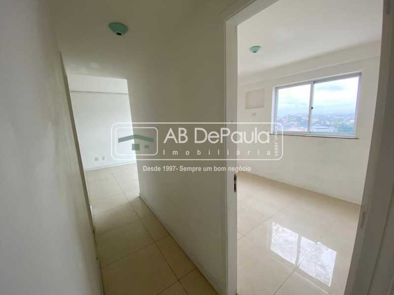 Conheça CORREDOR ACESSO AOS QUARTOS do imóvel - VILA VALQUEIRE - Linda Cobertura Duplex. Composta de 3 Quartos, sendo 2 suítes - ABCO30001 - 14 CORREDOR ACESSO AOS QUARTOS - VILA VALQUEIRE - Linda Cobertura Duplex. Composta de 3 Quartos, sendo 2 suítes - ABCO30001 - 14