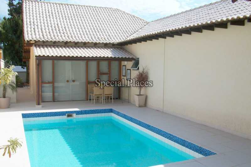 Conheça PISCINA FACHADA FUNDOS do imóvel - Casa À Venda no Condomínio Barra, Vivendas do Bosque - Barra da Tijuca - Rio de Janeiro - RJ - BAC3652 - 3 PISCINA FACHADA FUNDOS