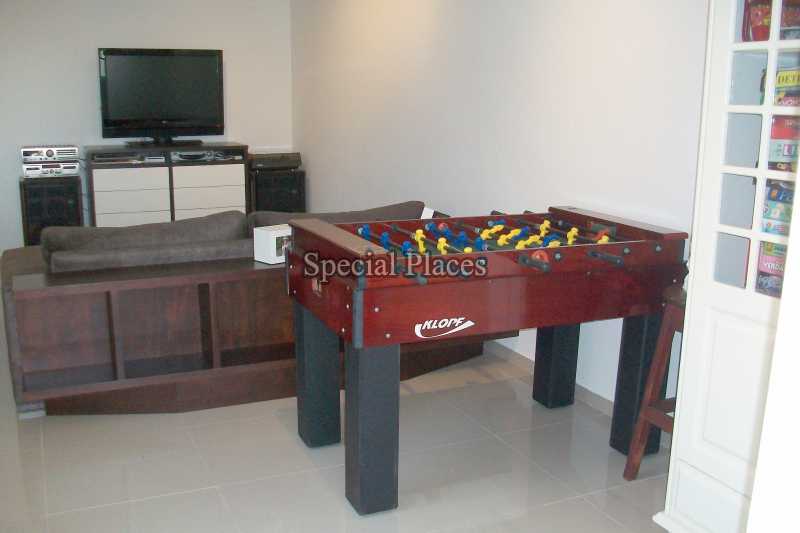 Conheça HOME THEATER / SALA DE JOGOS do imóvel - Casa À Venda no Condomínio Barra, Vivendas do Bosque - Barra da Tijuca - Rio de Janeiro - RJ - BAC3652 - 30 HOME THEATER / SALA DE JOGOS