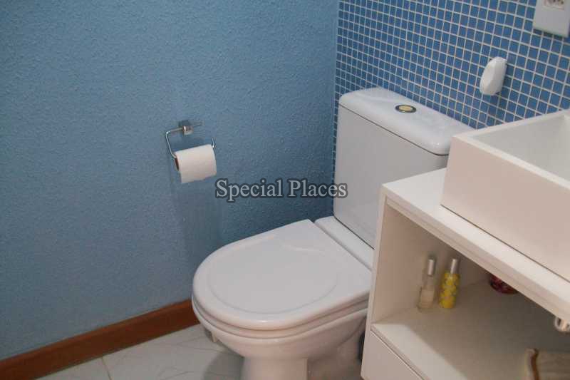 Conheça LAVABO do imóvel - Casa À Venda no Condomínio Barra, Rio Mar - Barra da Tijuca - Rio de Janeiro - RJ - BAC3704 - 12 LAVABO