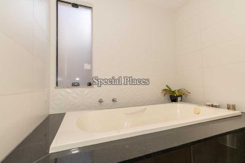 Conheça hidro suite master do imóvel - Casa À Venda no Condomínio Barra, Jardim Nova Barra - Barra da Tijuca - Rio de Janeiro - RJ - BAC3816 - 15 hidro suite master